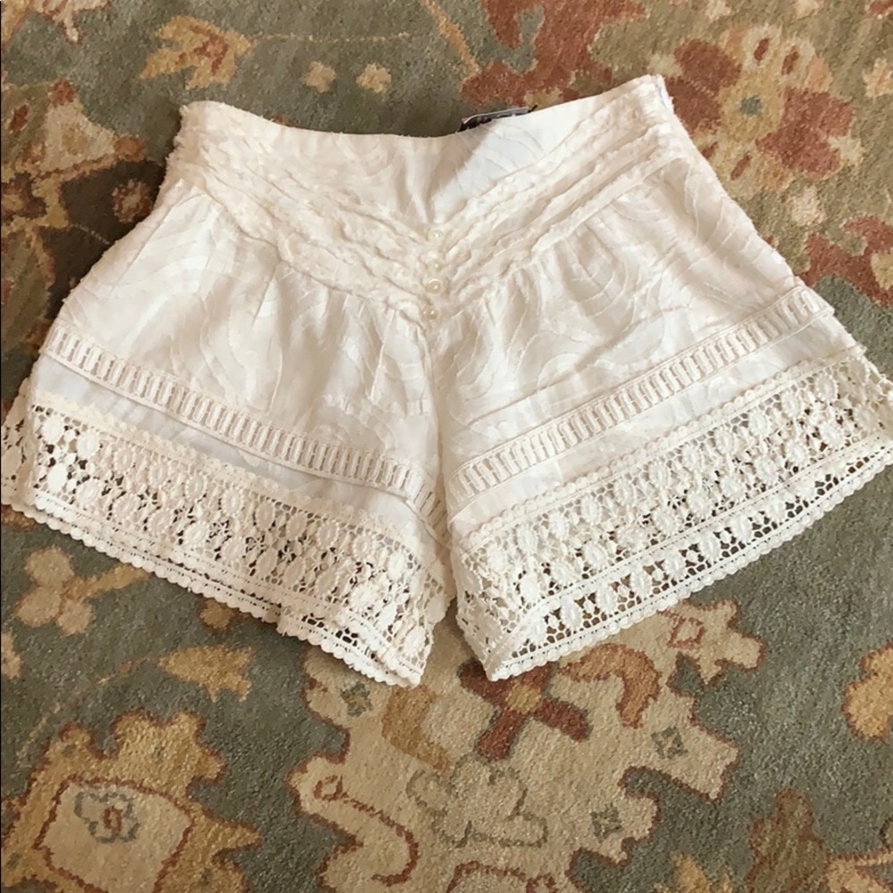 NWT R cinco Ranch Lace cotton shorts